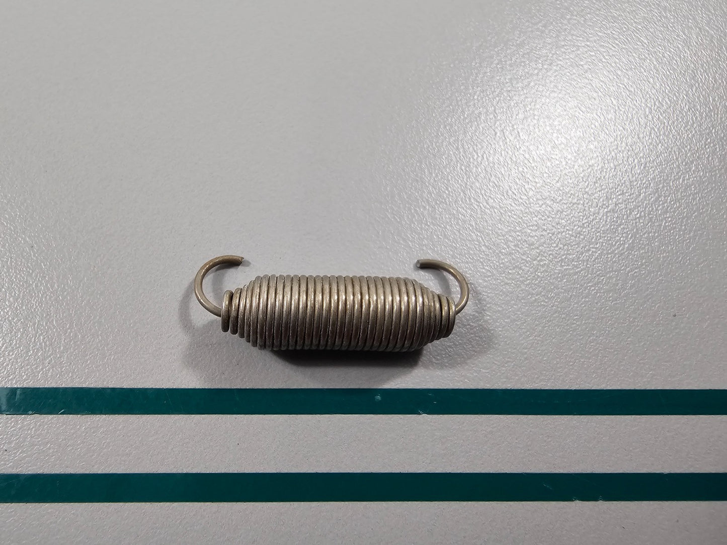 NEW OEM 342394 0342394 OMC Johnson Evinrude Return Spring 0810