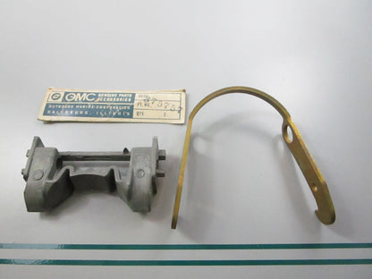 NEW OEM 375757 0375757 OMC Johnson Evinrude Tilt Lock Socket 0810