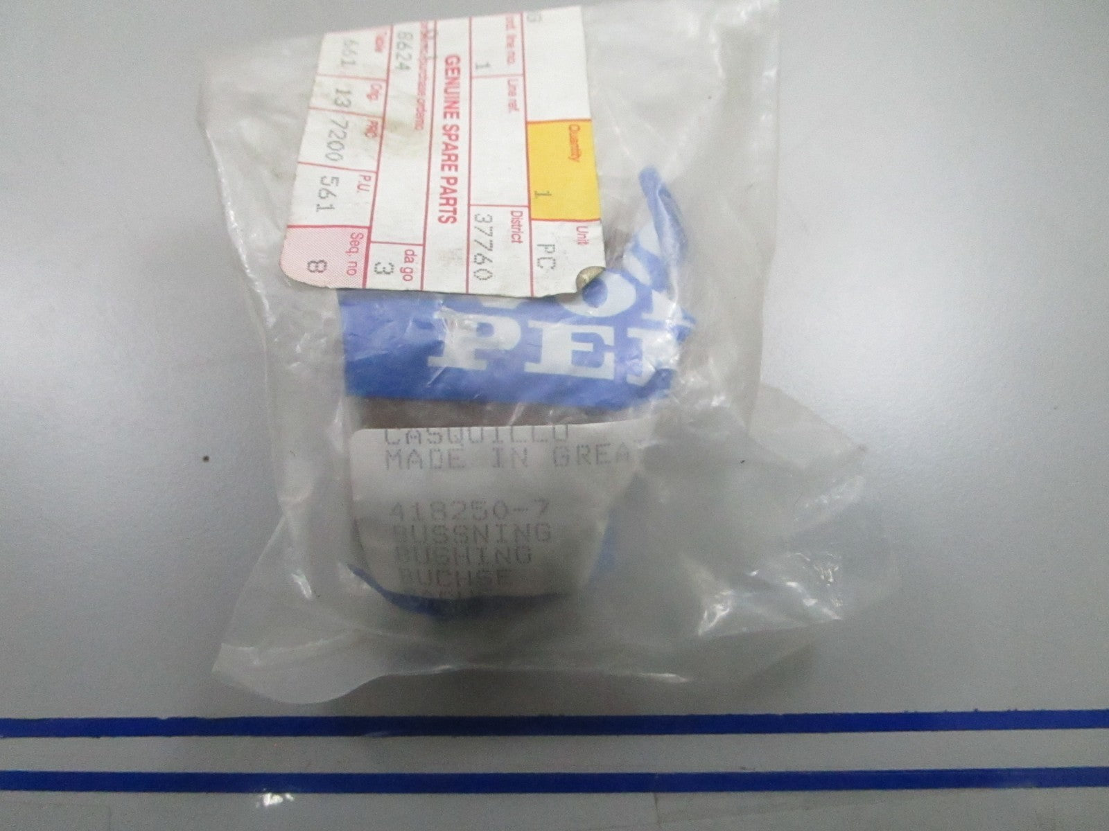 *NEW OEM* 0810 Volvo Penta Bushing 418250