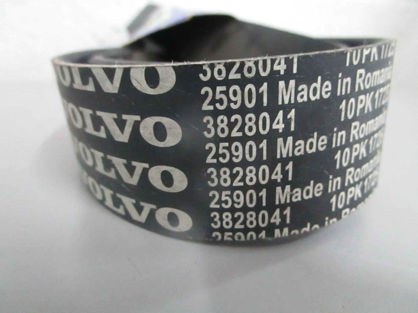 *NEW OEM* 0820 Volvo Penta V-Belt 3828041