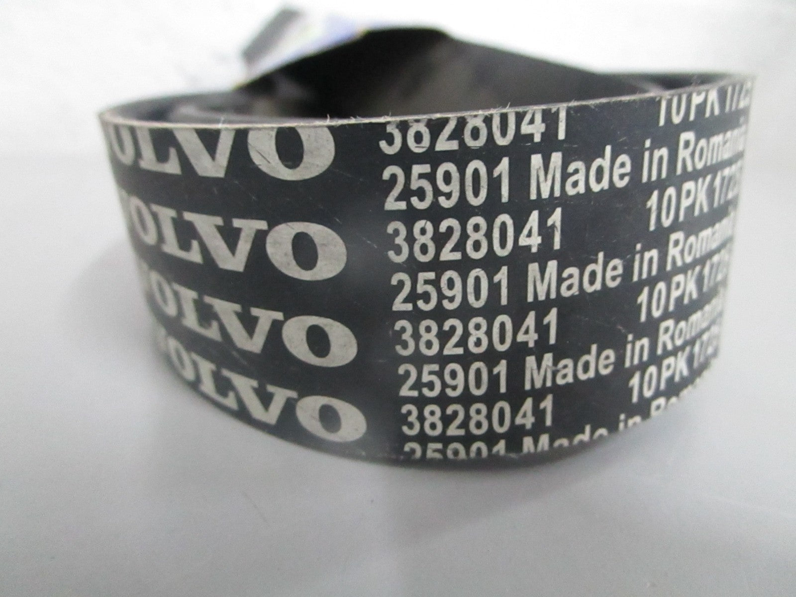*NEW OEM* 0820 Volvo Penta V-Belt 3828041