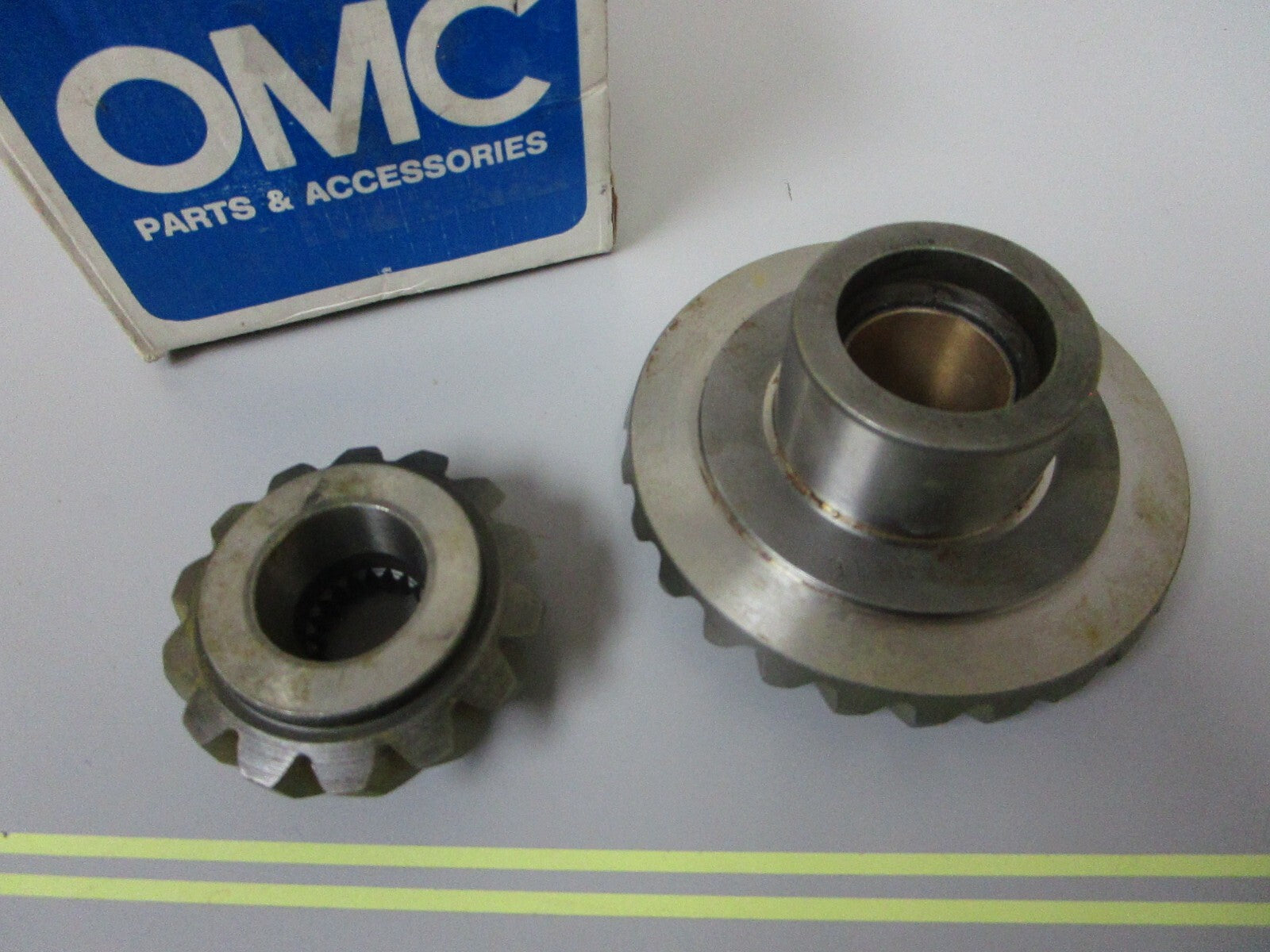 *NEW OEM* 0720 OMC Johnson Evinrude Gear Set 910993 983141 0910993 0983141
