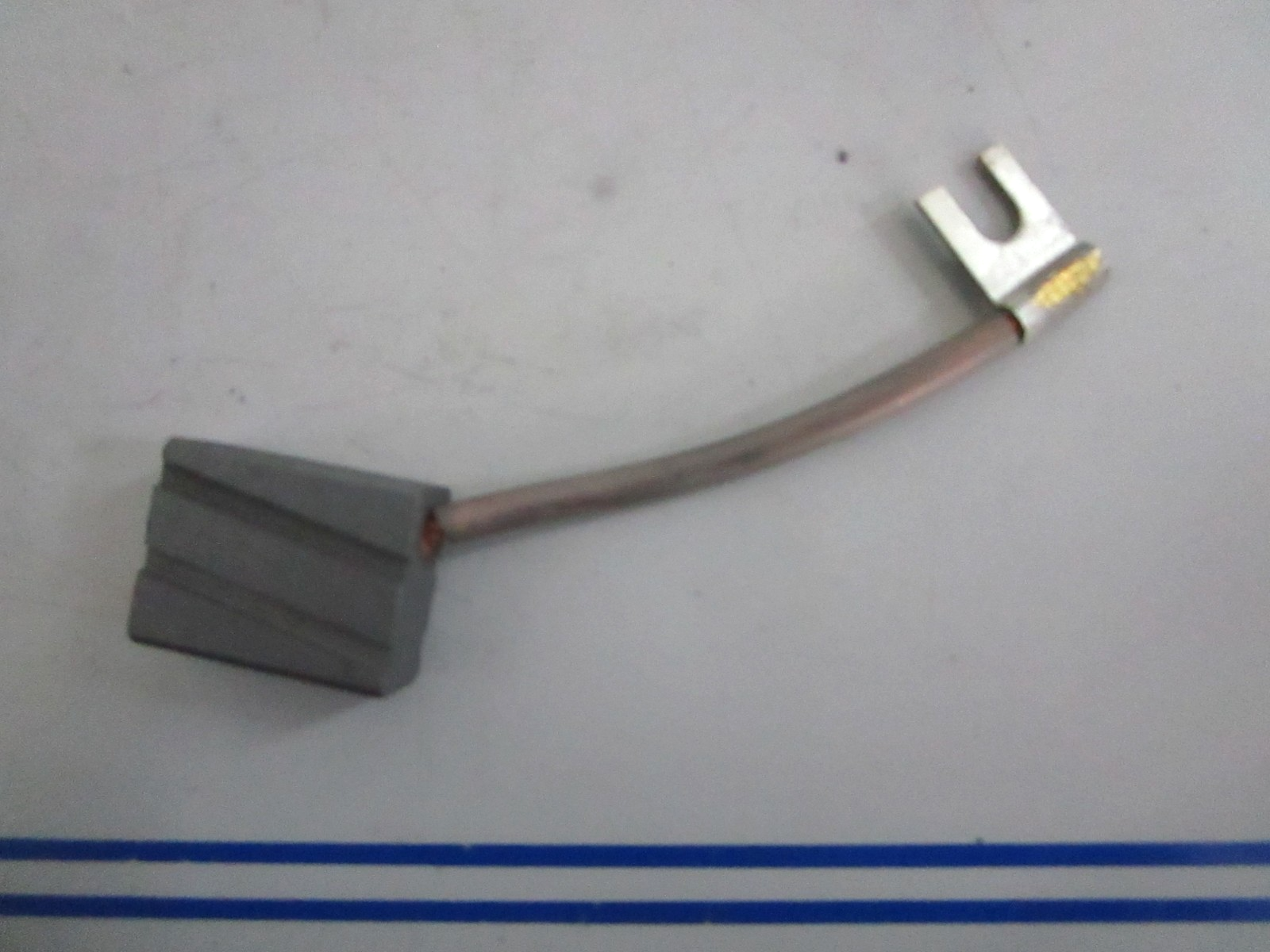 NEW OEM 0009718101 Linde Brush 0820