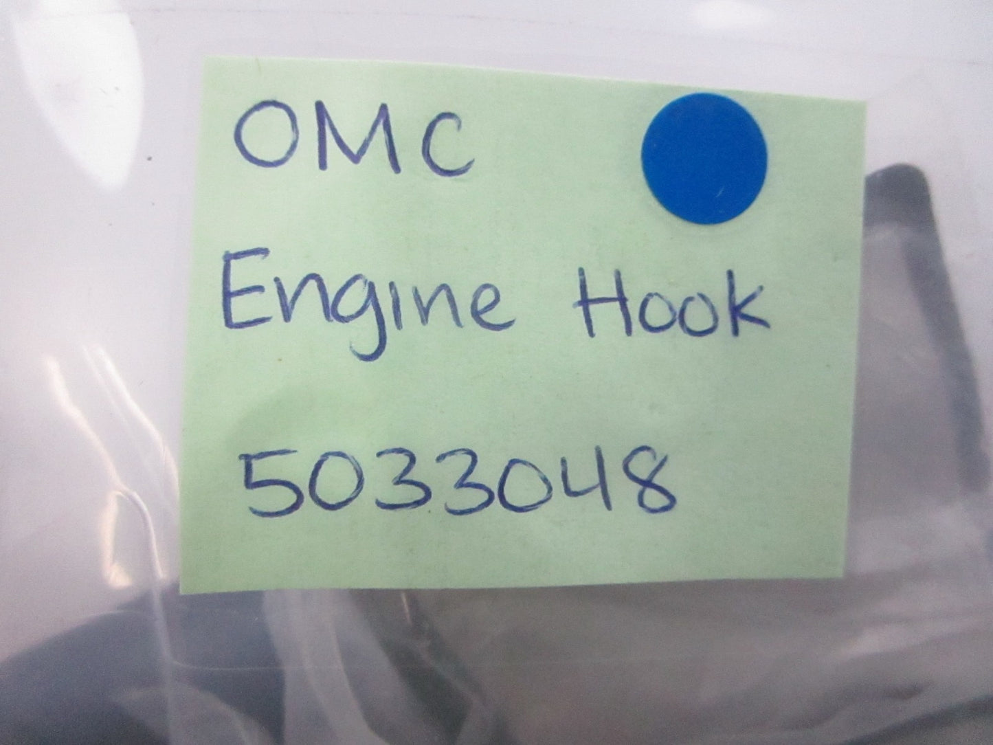 *NEW OEM* 0810 OMC Johnson Evinrude Engine Hook 5033048