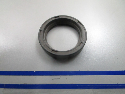 *NEW OEM* 0810 Volvo Penta Sealing Ring 845795