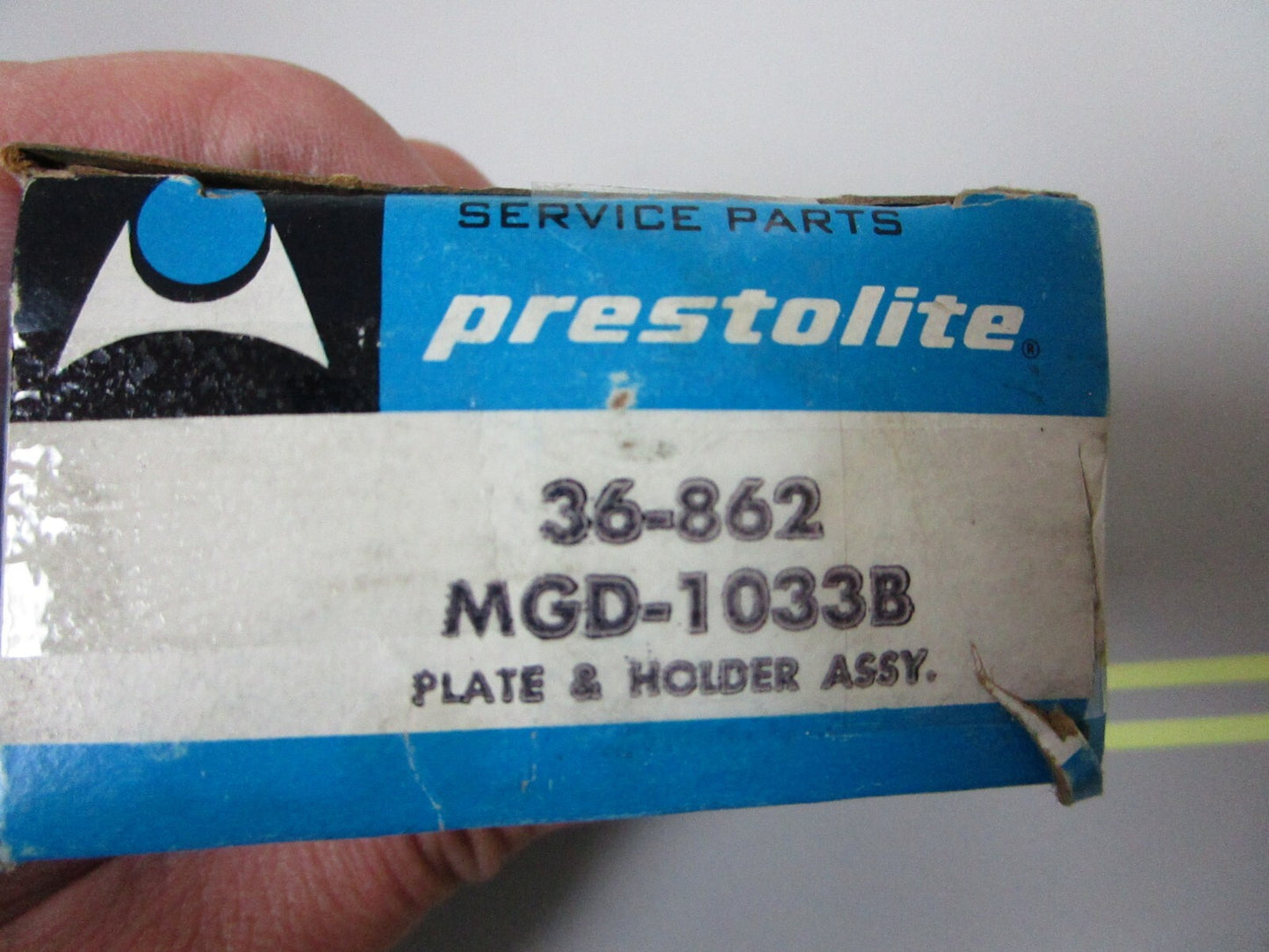 *NEW OEM* 0810 OMC Johnson Evinrude Plate & Holder 379967 0379967