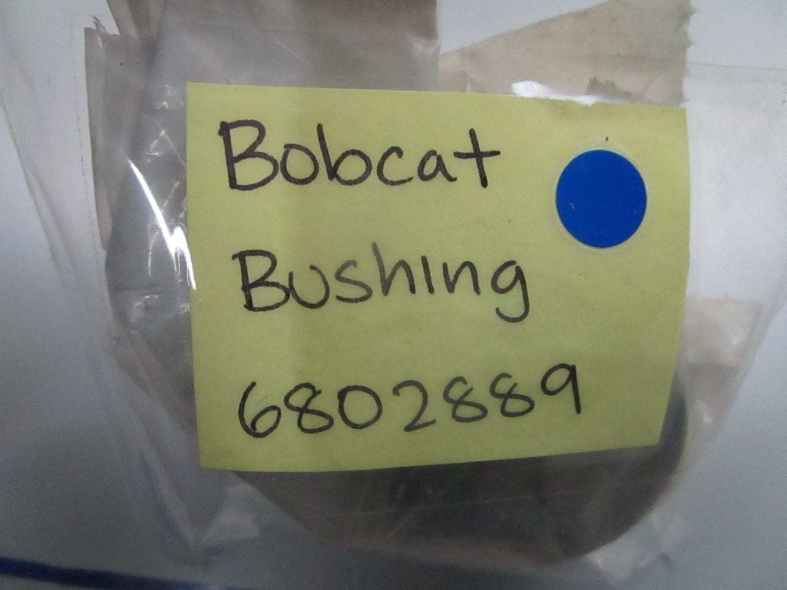 *NEW OEM* 0810 Bobcat Bushing 6802889