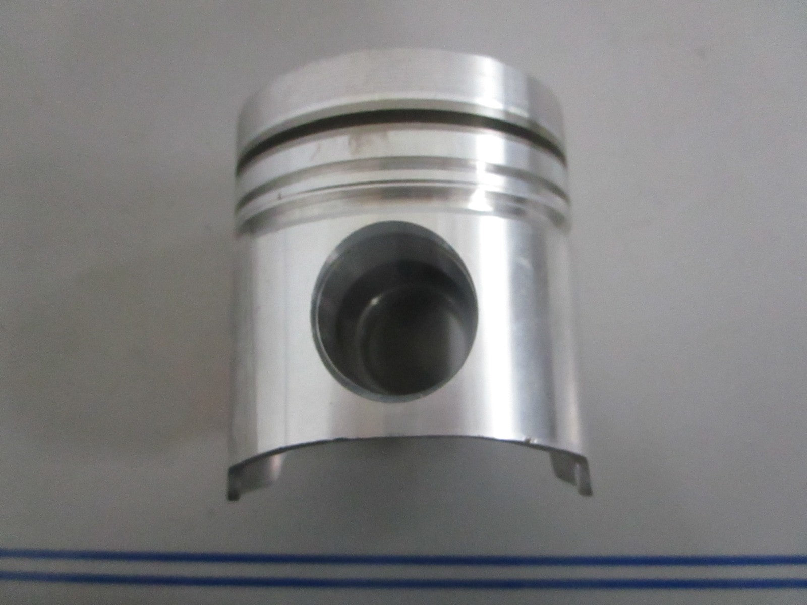 NEW OEM 3803820 Cummins Piston 0820