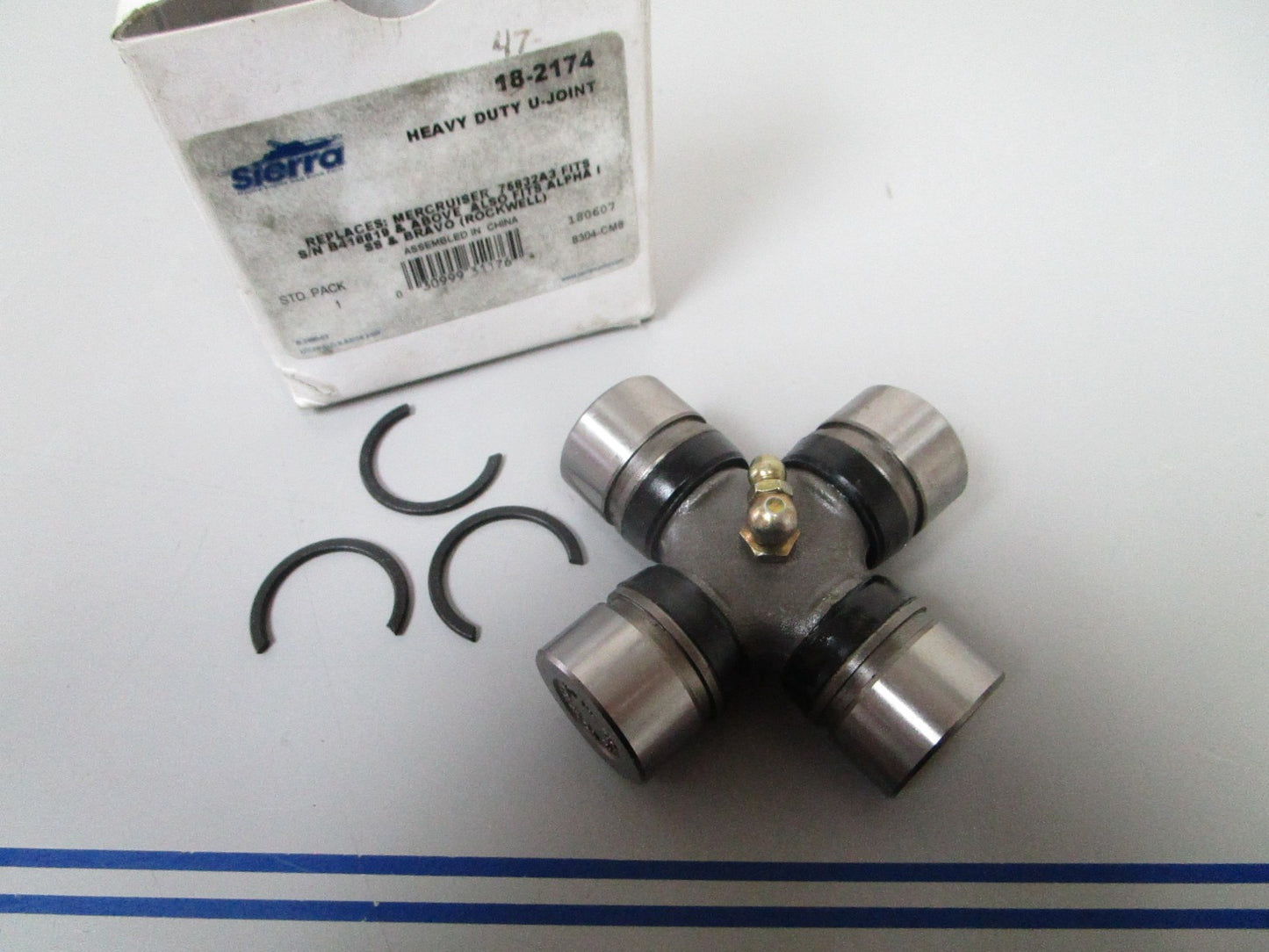 *NEW* 0720 Sierra Heavy Duty U-Joint Ay 18-2174 Replaces: Mercruiser 75832A3