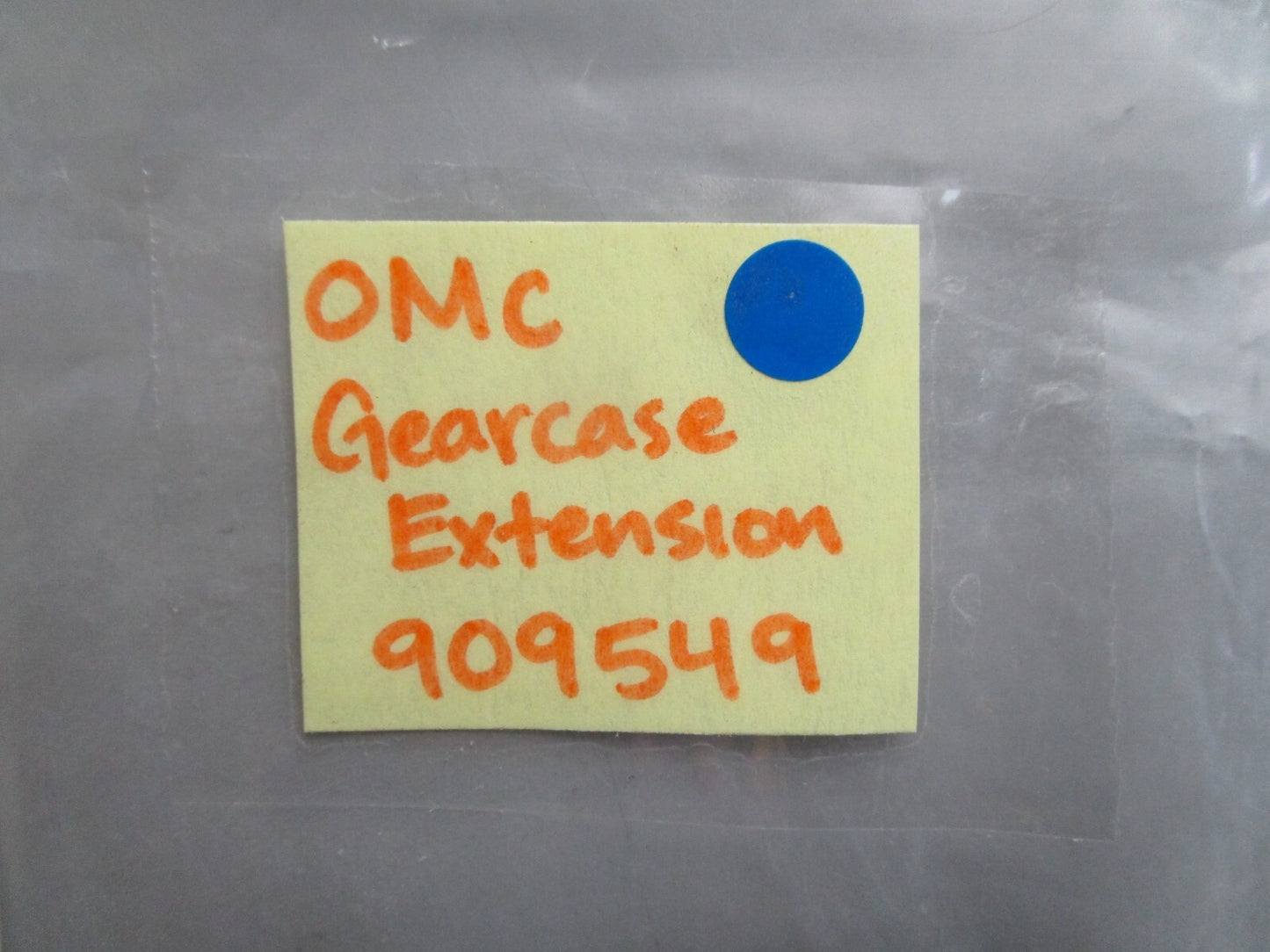 *NEW OEM* 0820 OMC Johnson Evinrude Gearcase Extension 909549 0909549