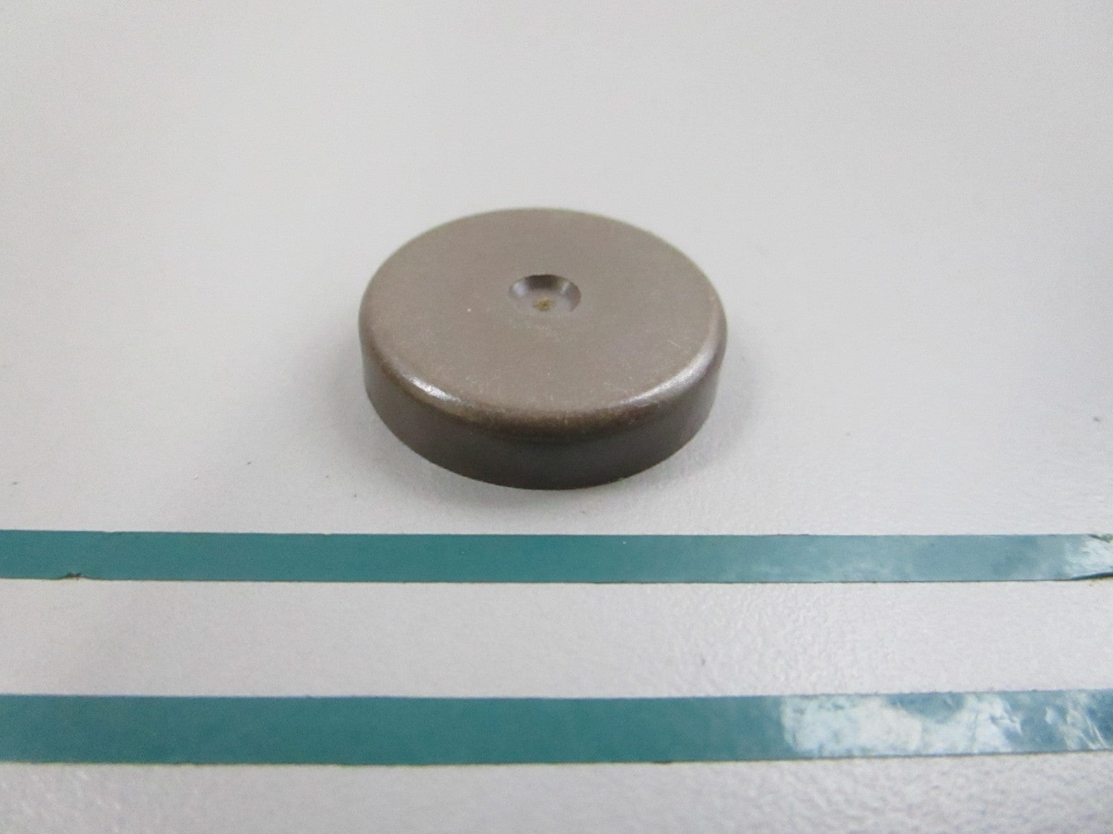 NEW OEM 331241 0331241 OMC Johnson Evinrude Isolator 0810
