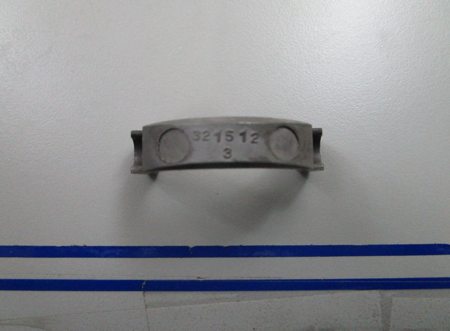 *NEW OEM* 0810 OMC Johnson Evinrude Cradle 321512 0321512