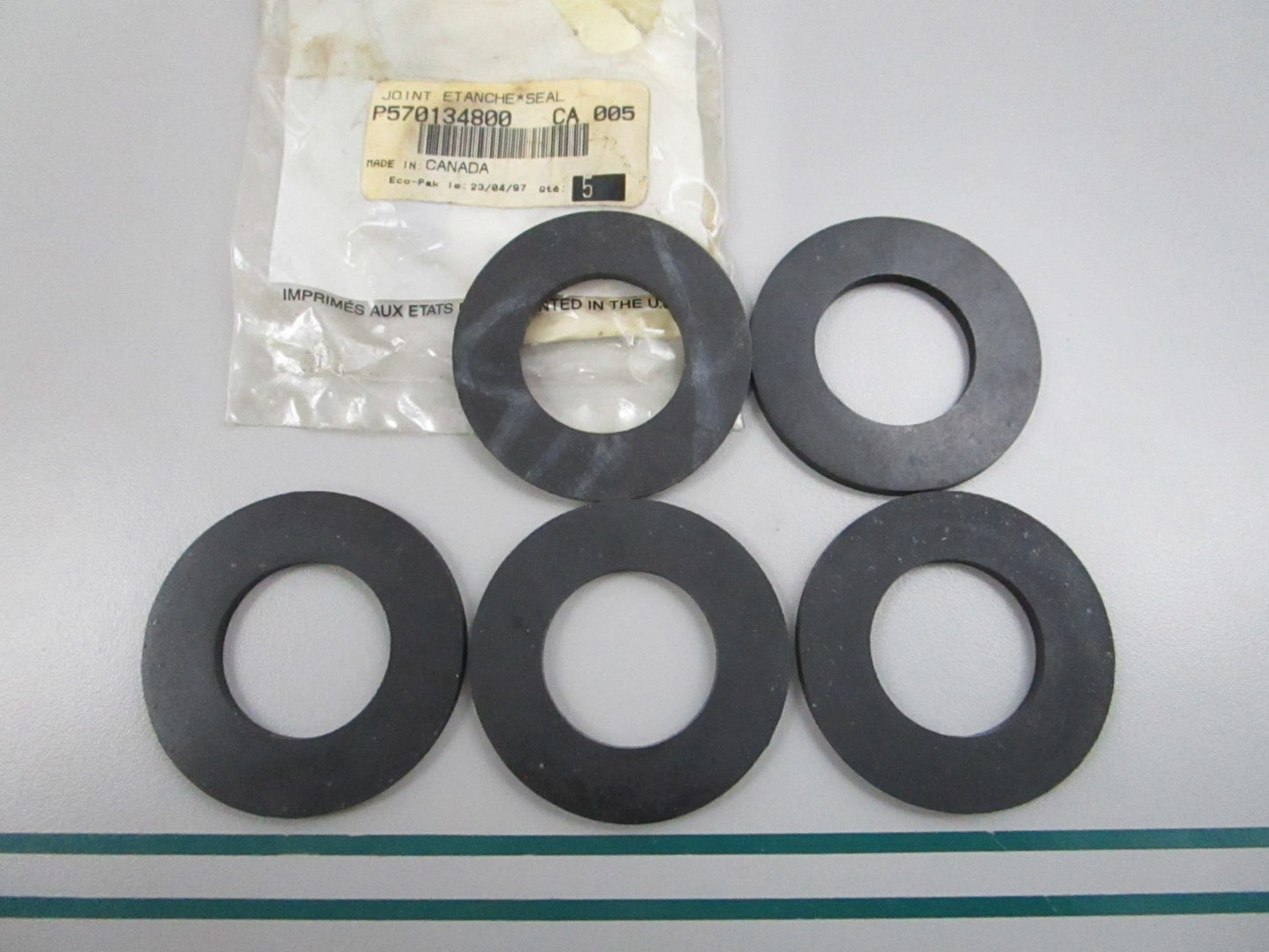NEW (LOT OF 5) 570134800 Ski-Doo Seal 0810