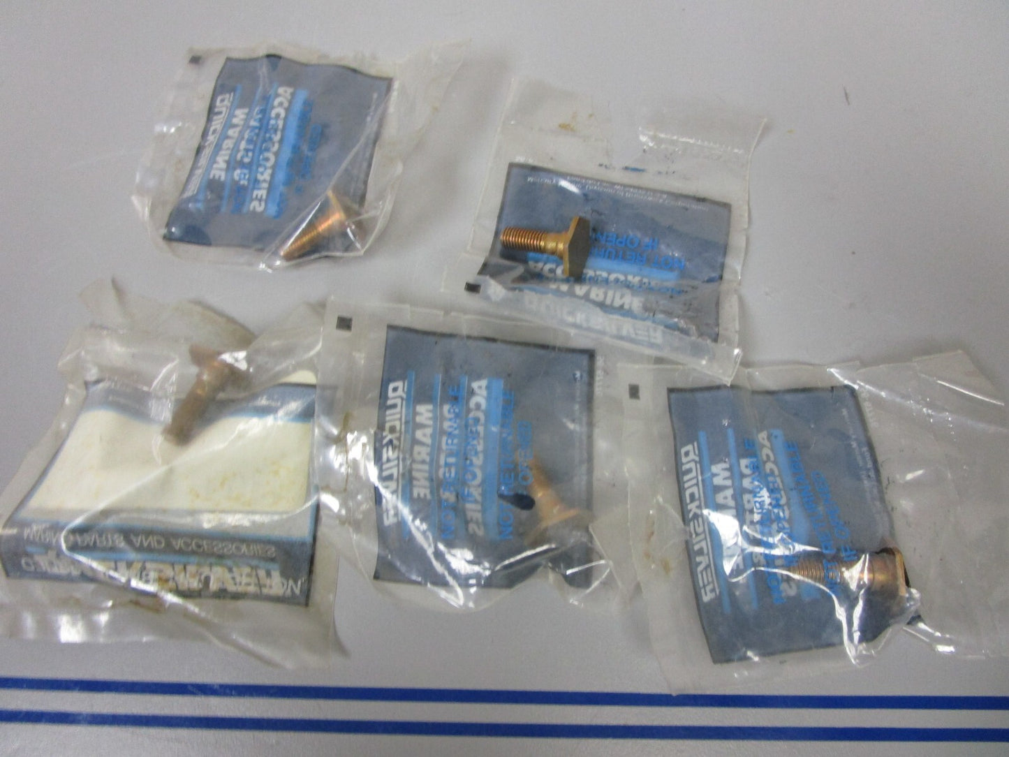 *NEW OEM* (LOT OF 5) 0810 Mercury Quicksilver Screw 10-29237