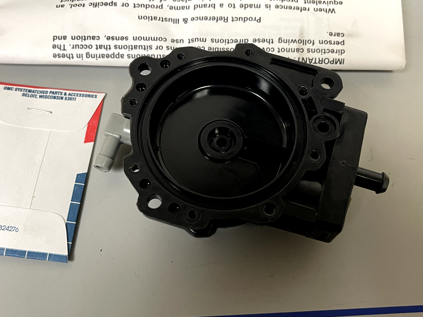 *NEW OEM* 0670 OMC Johnson Evinrude Housing Assembly 435923 0435923