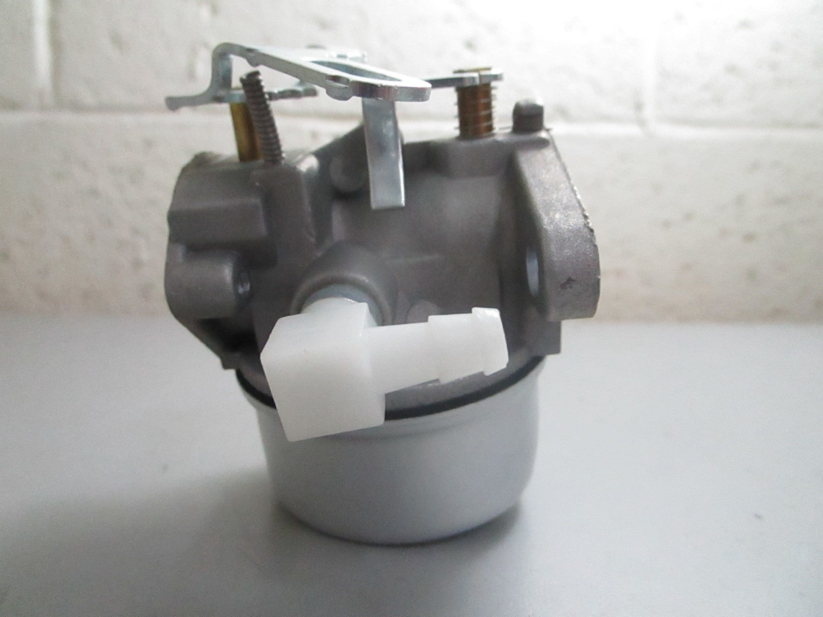*NEW* 0820 Oregon Carburetor Assy 50-640 Replaces: Tecumseh 640084B