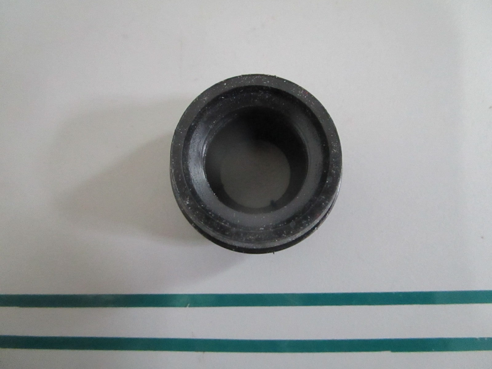 NEW OEM 6171870185 Mercedes-Benz Turbo Drain Grommet 0820