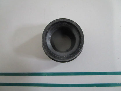 NEW OEM 6171870185 Mercedes-Benz Turbo Drain Grommet 0820