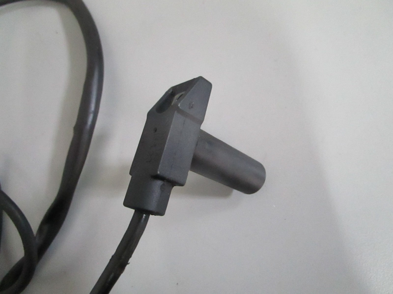 Mercedes-Benz NEW OEM 002-153-56-28 Crankshaft Position Sensor NOS EZL 0820