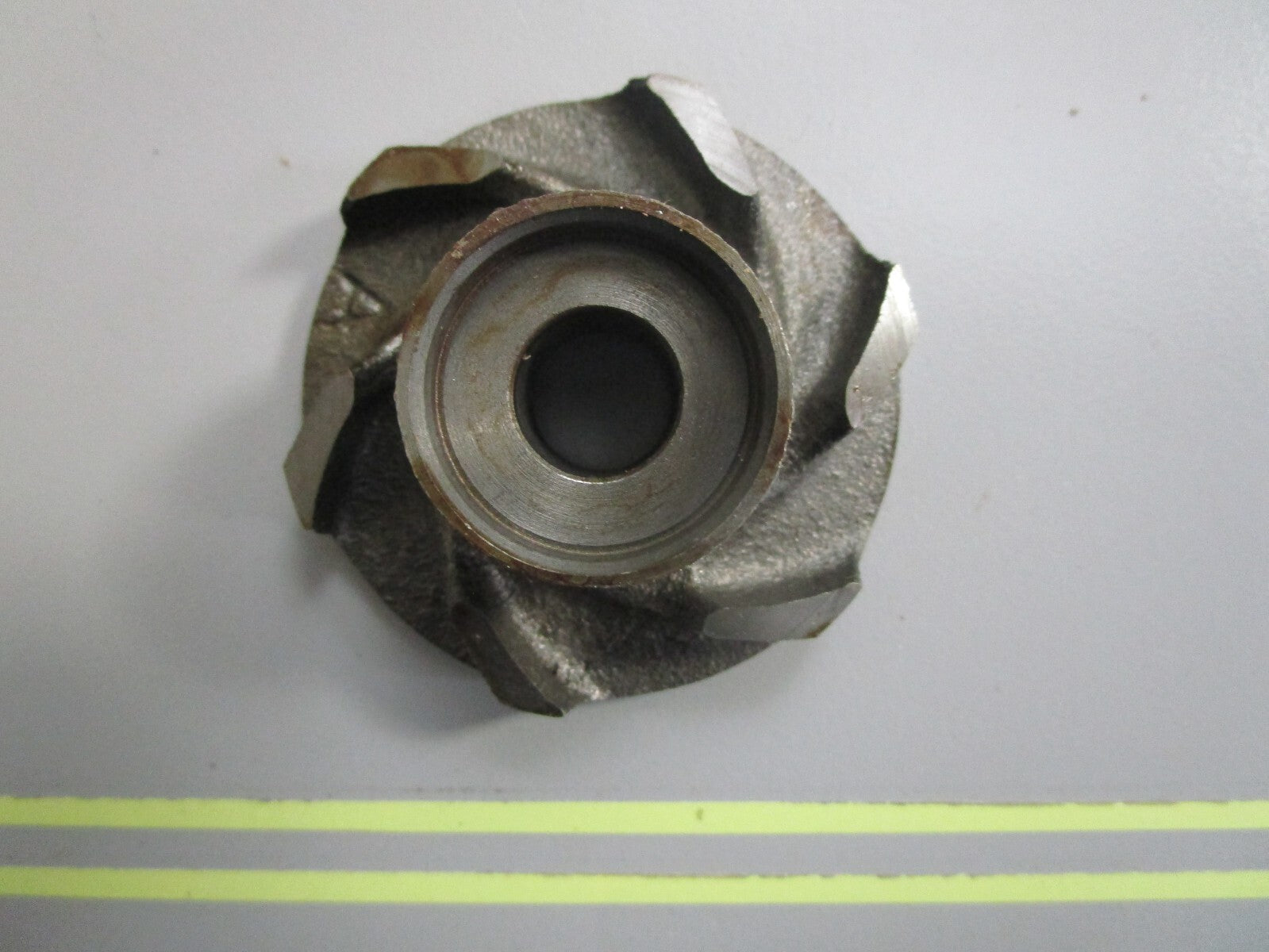 *NEW* 0810 Onan Water Pump Impeller 185-2242