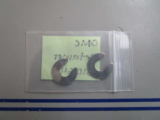 *NEW OEM* (LOT OF 2) 0770 OMC Johnson Evinrude Retainer 310645 0310645