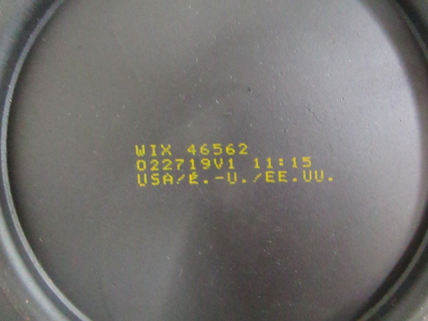 NEW OEM 46562 Wix Air Filter 0820