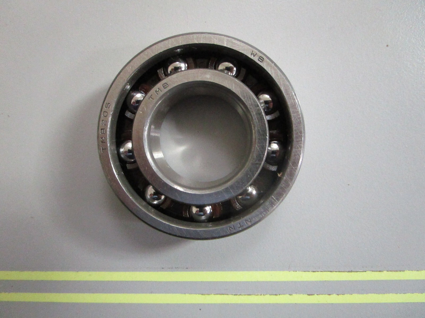 *NEW OEM* 0810 OMC Johnson Evinrude Crankshaft Bearing 330854 0330854