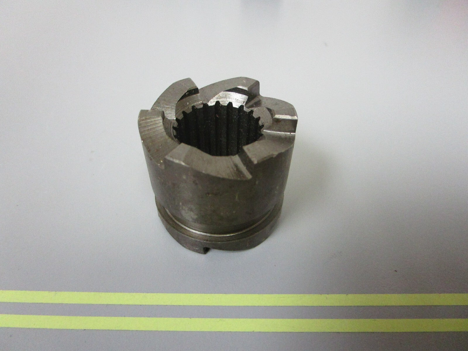 *NEW OEM* 0810 Mercury Quicksilver Clutch Dog 52-92911T