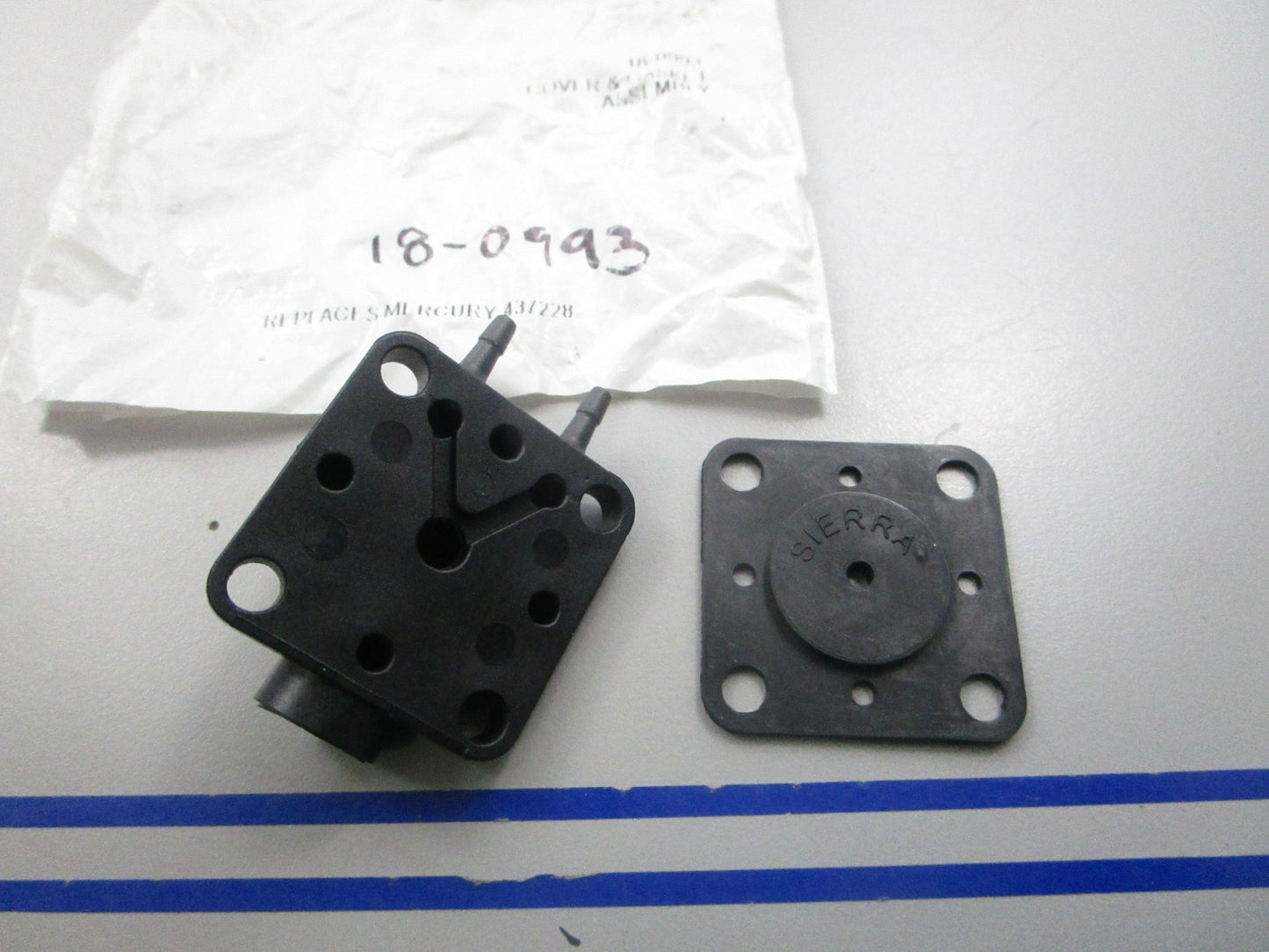 NEW (LOT OF 2) 18-0993 Replaces: 437228 Sierra Cover & Gasket Assembly 0810
