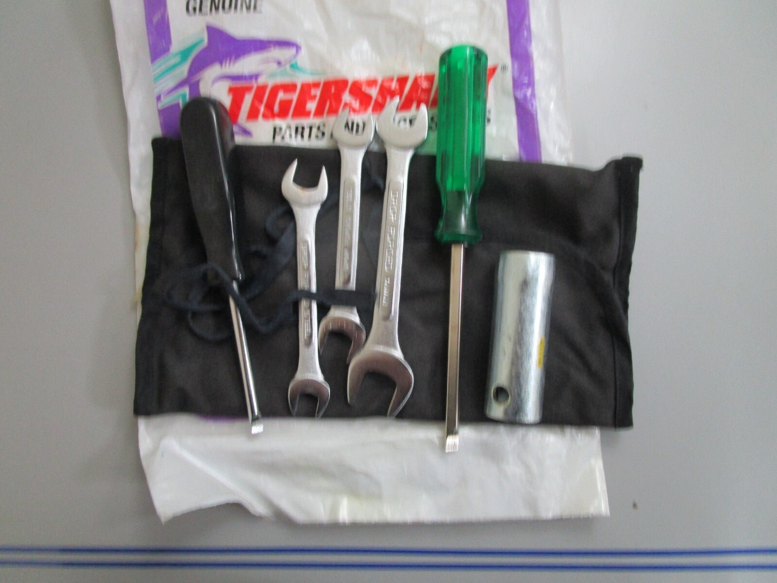 *NEW OEM* 0820 Arctic Cat Tigershark Tool Kit 0678-105