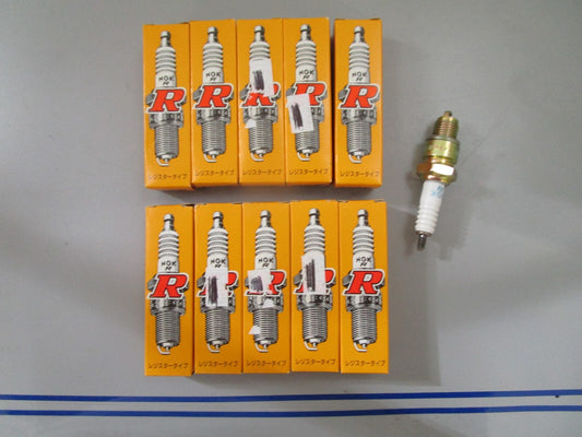 *NEW* (LOT OF 10) 0810 NGK Spark Plug DR5HS