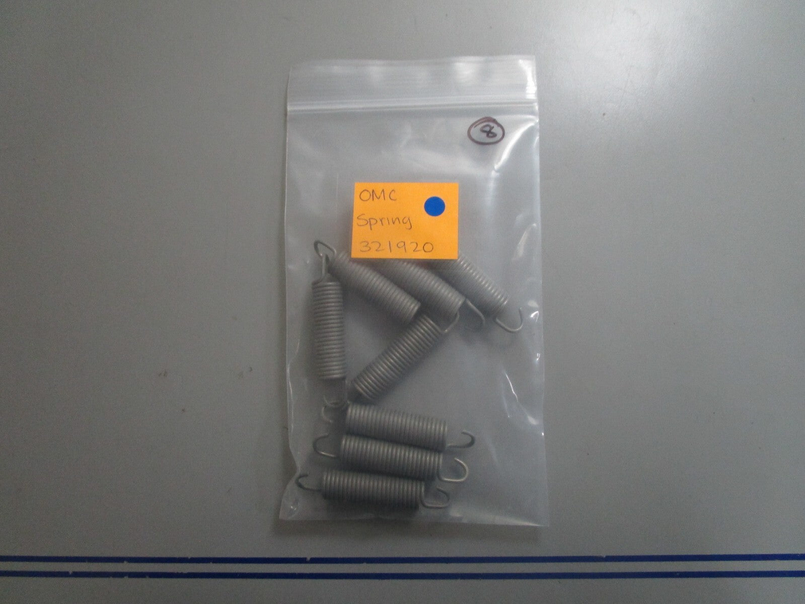 *NEW OEM* 0810 OMC Johnson Evinrude Spring 321920 0321920