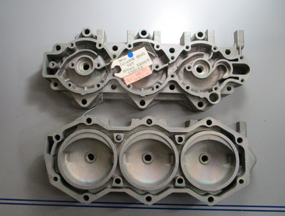 *NEW OEM* 0810 OMC Johnson Evinrude Cylinder Head Set 394621 330054 330053