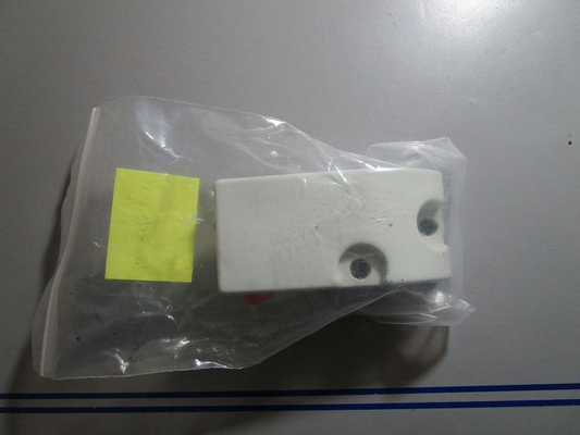 *NEW OEM* 0770 Suzuki STBD Lower Mount Cover 54211-93910-Z11