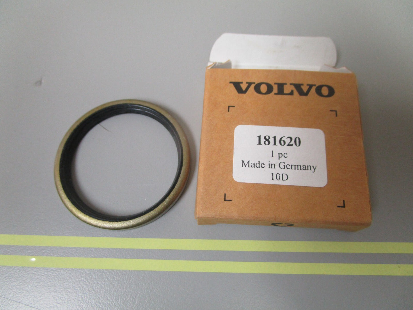 *NEW OEM* 0810 Volvo Penta Seal Ring 181620