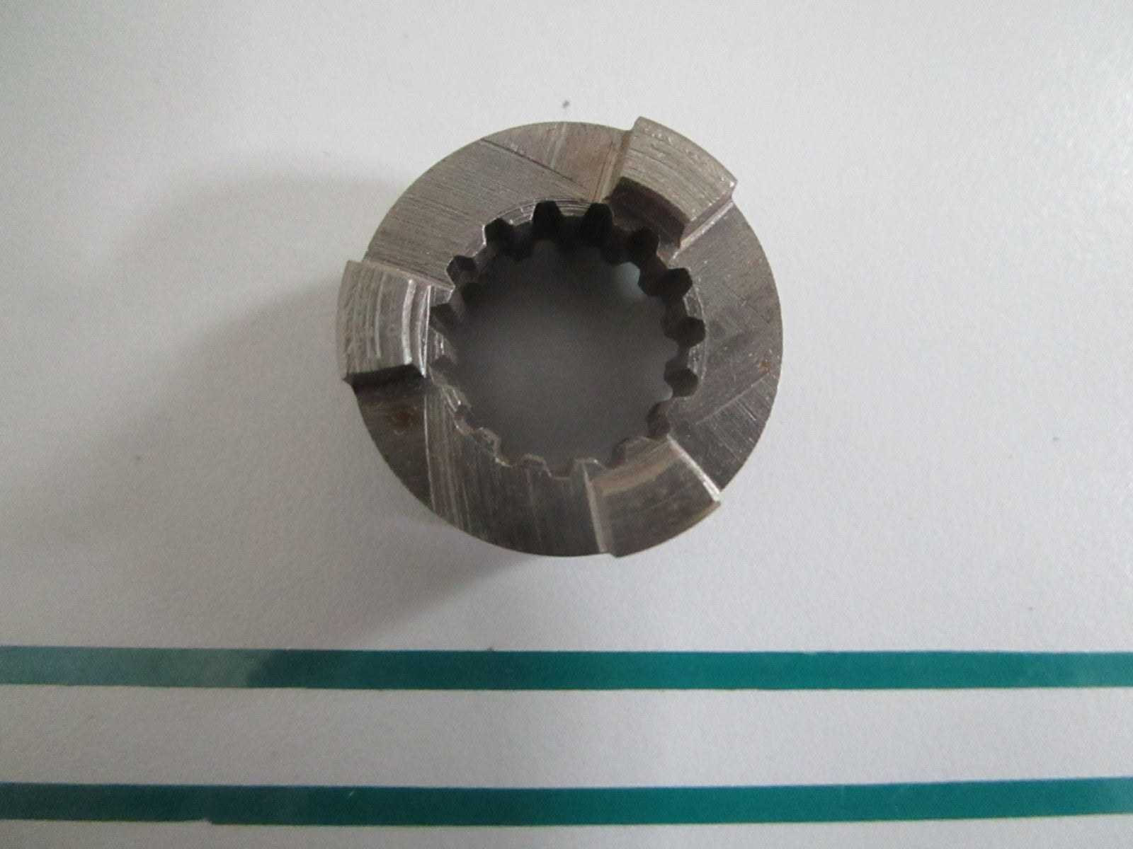 NEW OEM 52-63314 Mercury Quicksilver Clutch Dog 0820