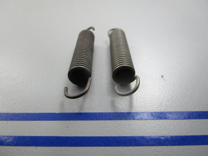 NEW OEM (LOT OF 2) 302736 0302736 OMC Johnson Evinrude Spring 0810