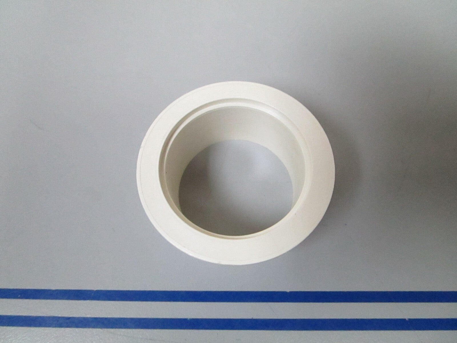 *NEW OEM* 0810 Volvo Penta Bushing 872363