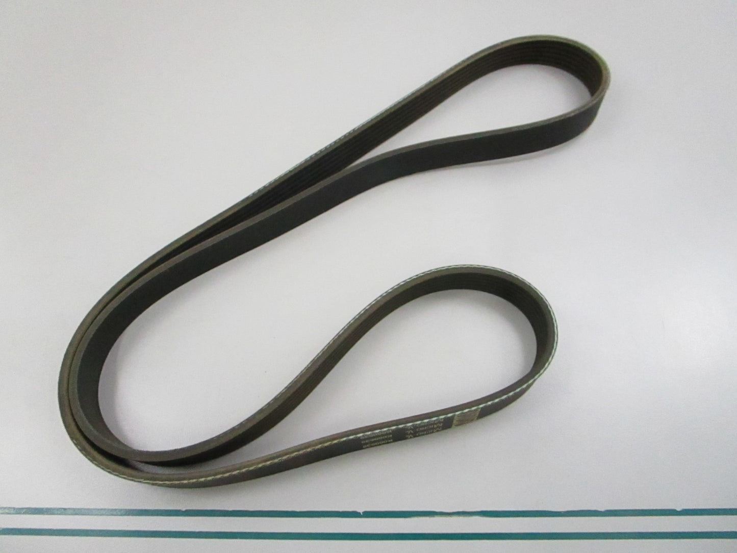 Gates K060539 Micro-V Serpentine Belt 6-Rib 53.96in NEW 0810