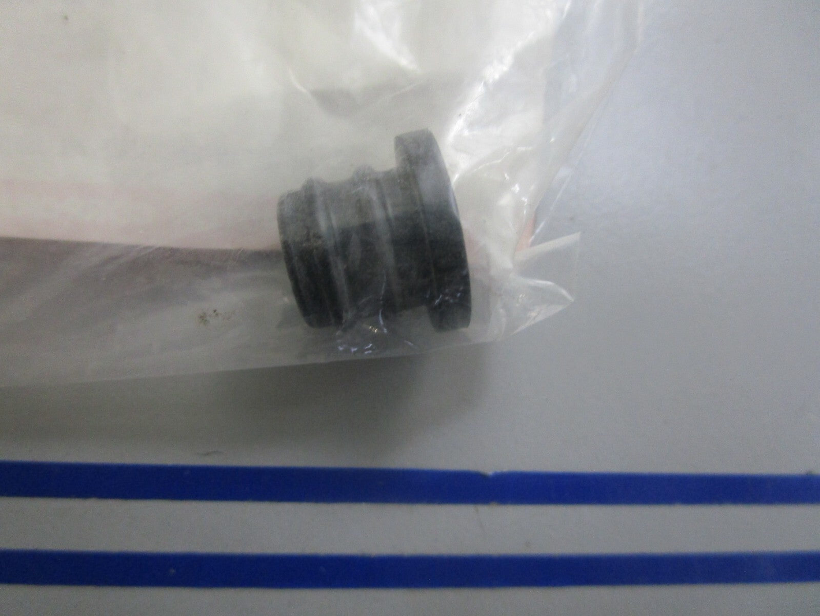 *NEW OEM* 0810 Suzuki Grommet 17562-93900