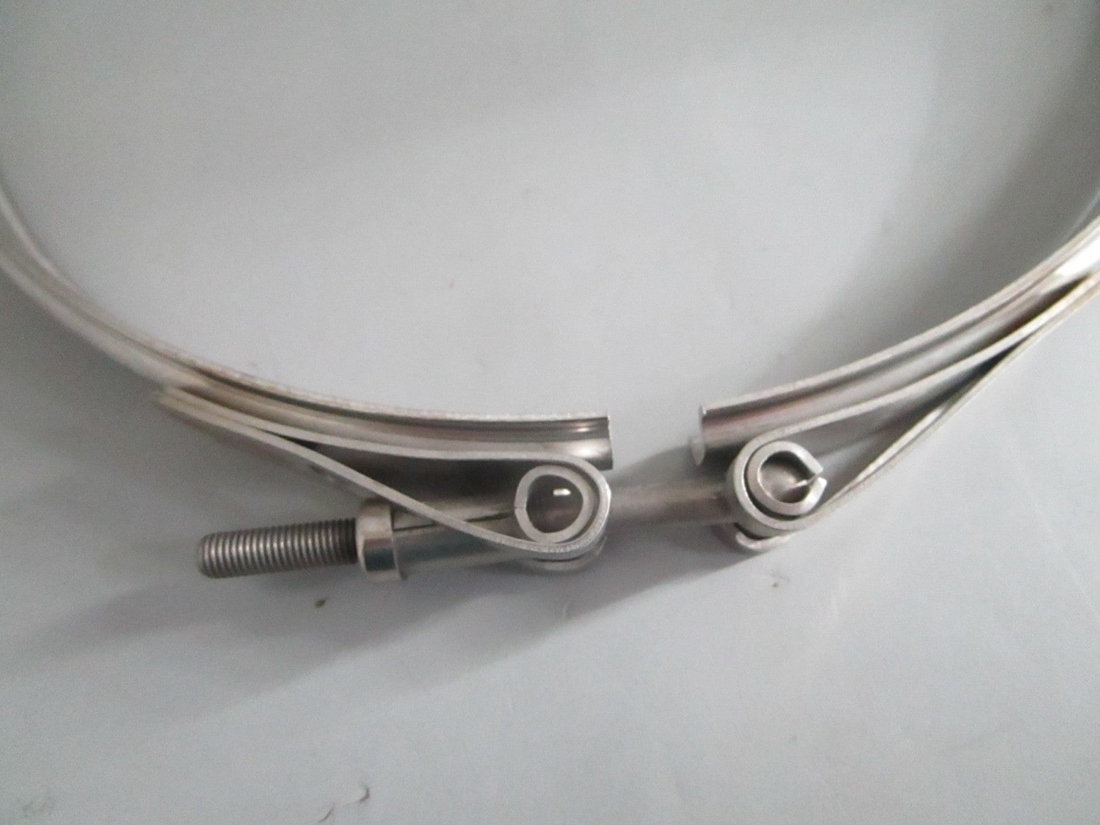 NEW OEM Cummins 3532045 V-Band Clamp 0820