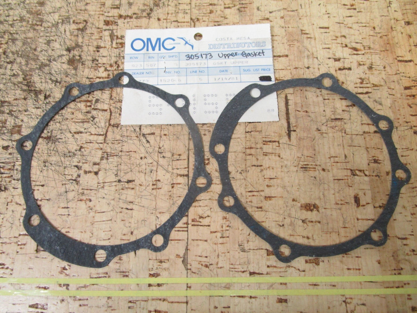 *NEW OEM* (LOT OF 2) 0810 OMC Johnson Evinrude Gasket 305173 0305173