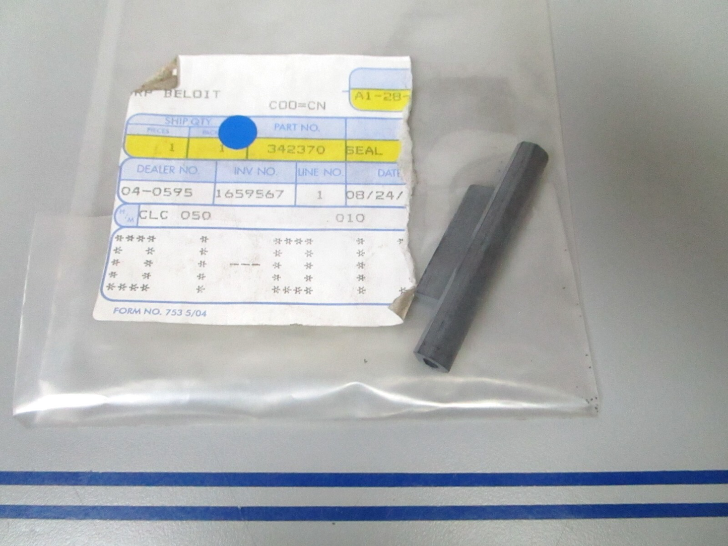 *NEW OEM* 0810 OMC Johnson Evinrude Seal 342370 0342370