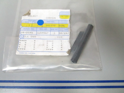 *NEW OEM* 0810 OMC Johnson Evinrude Seal 342370 0342370