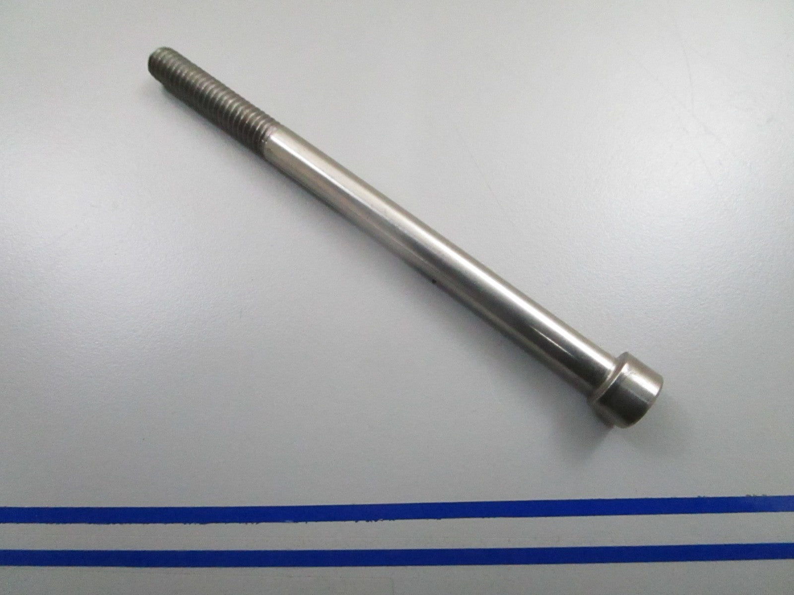 *NEW OEM* 0810 Volvo Penta Socket Screw 959448