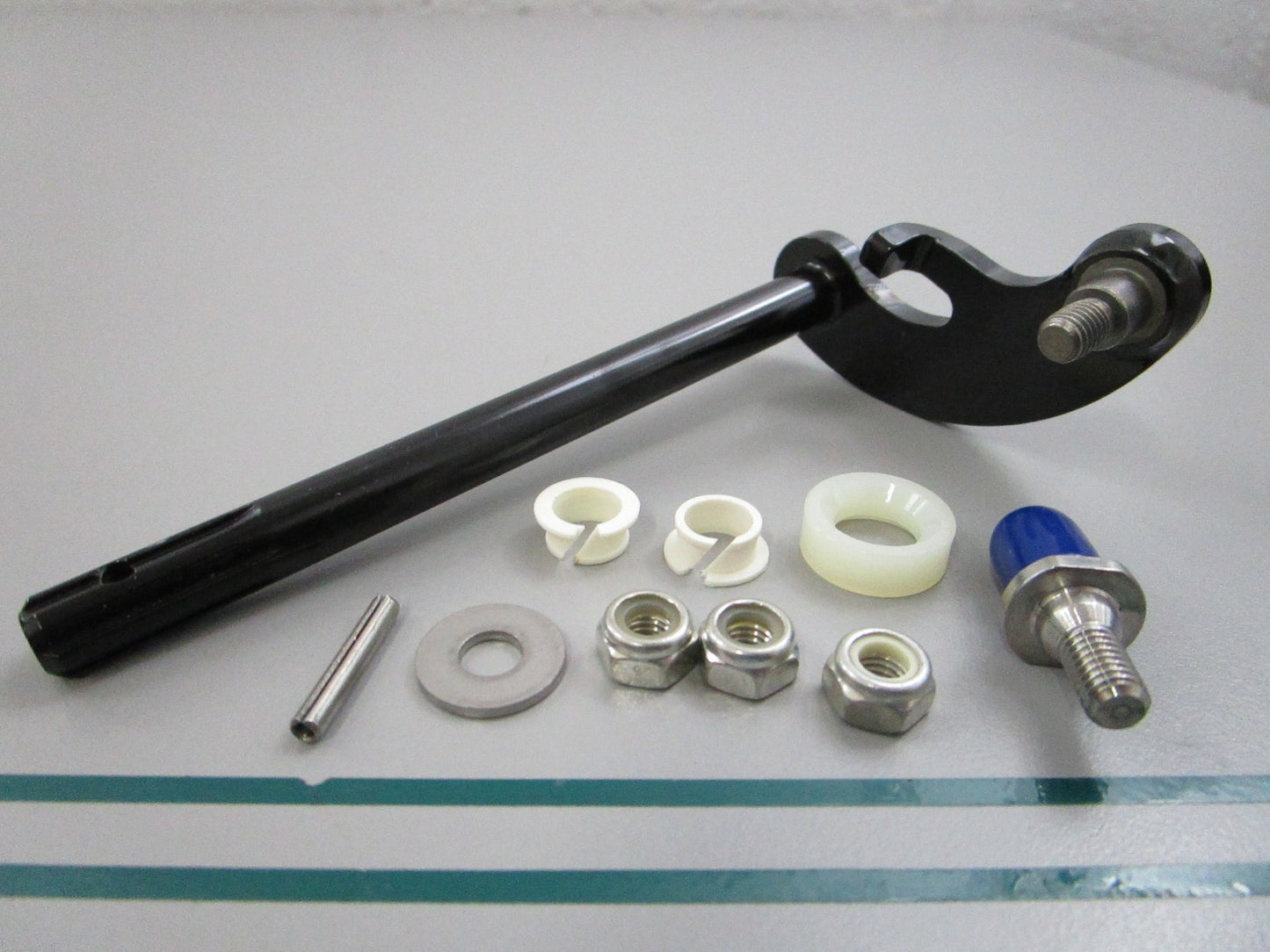 NEW OEM 8M0053260 Mercury Quicksilver Bell Crank Kit 0810