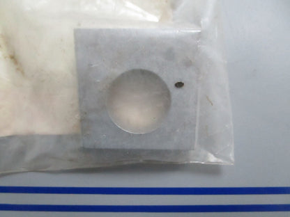 *NEW OEM* 0820 Honda Axle Block 42306-KZ3-860