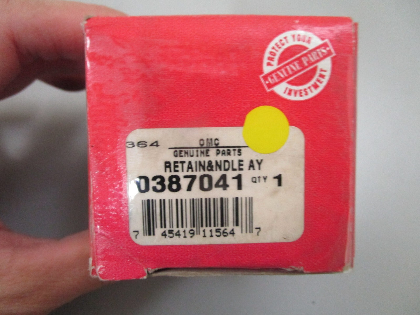 *NEW OEM* 0810 OMC Johnson Evinrude Retainer & Needle Assembly 387041 0387041