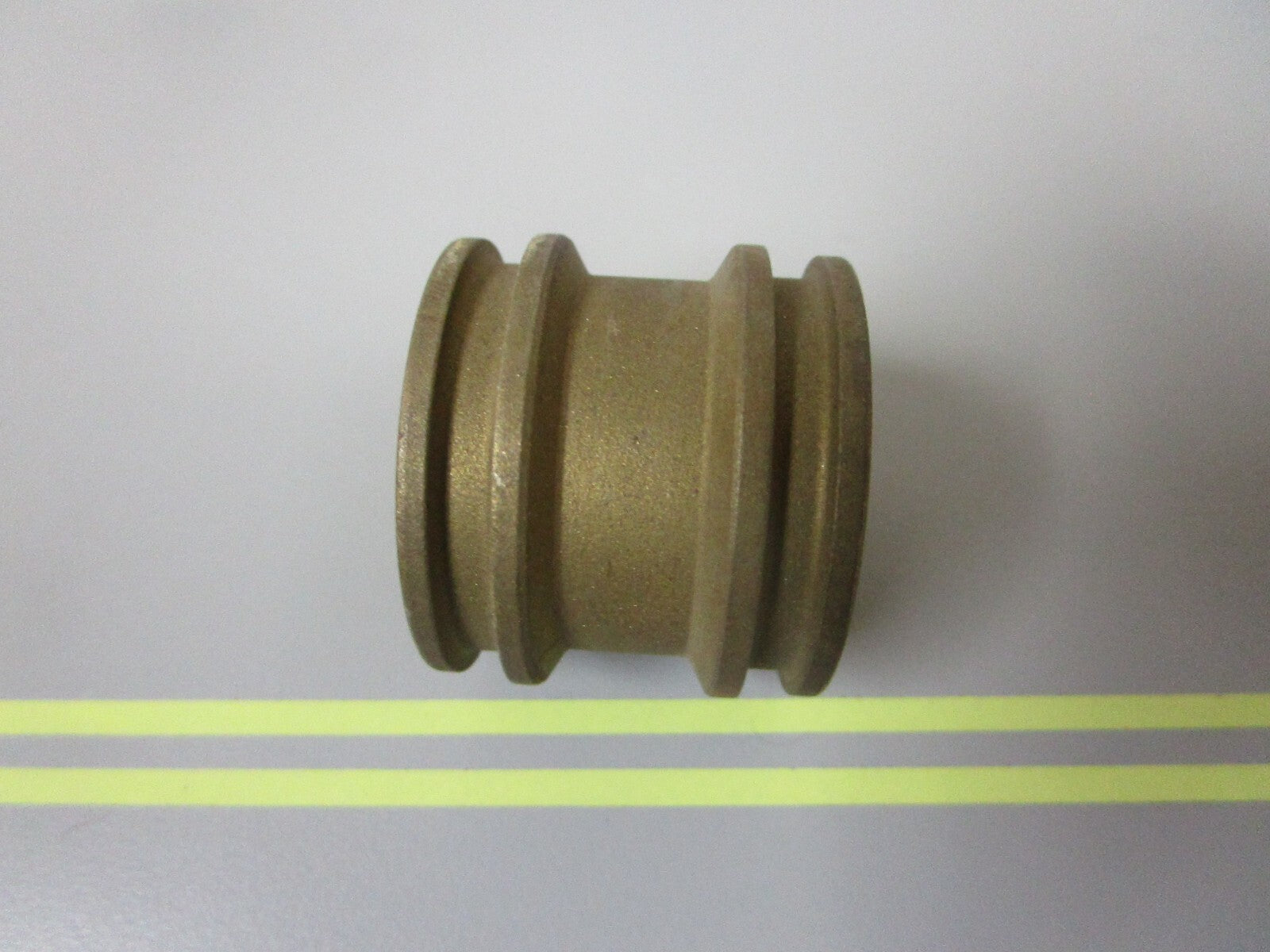 *NEW OEM* 0810 Volvo Penta Pipe Seal 842966