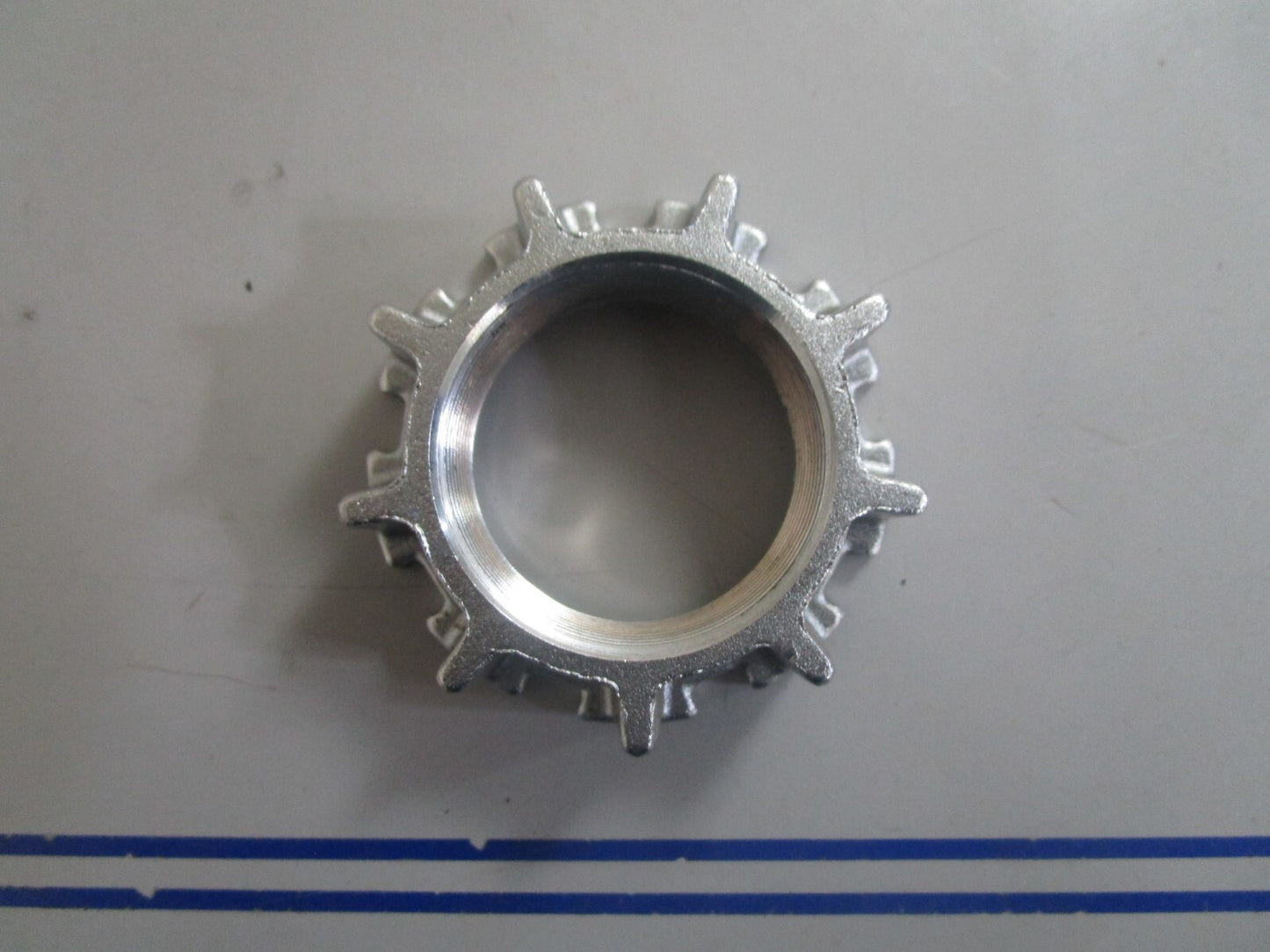 *NEW OEM* 0810 Volvo Penta Roller Bearing 11072